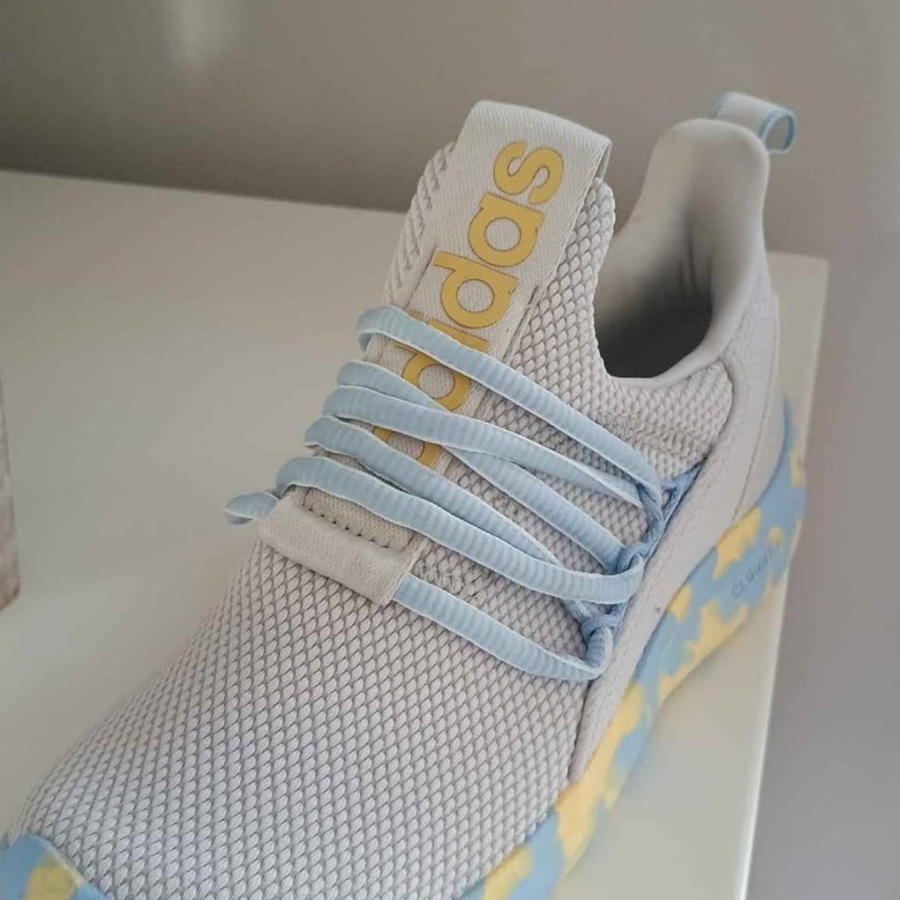 Adidas Light Gray and Sky Blue Kids Sneakers, Size 1, Like New